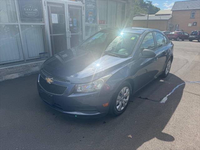 used 2013 Chevrolet Cruze car, priced at $5,750