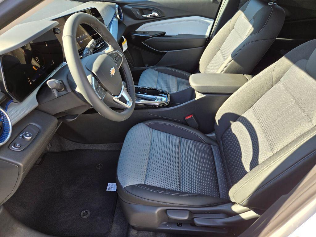 new 2026 Chevrolet Trax car, priced at $26,175