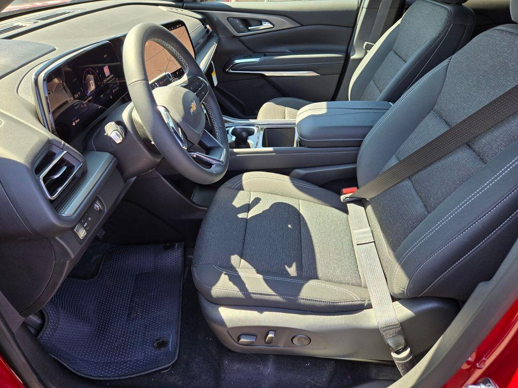 new 2026 Chevrolet Traverse car, priced at $44,840