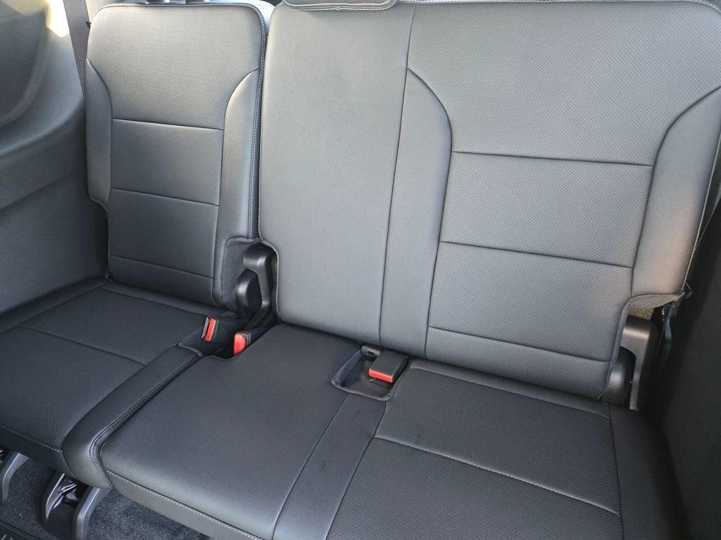 new 2026 Chevrolet Traverse car, priced at $42,714