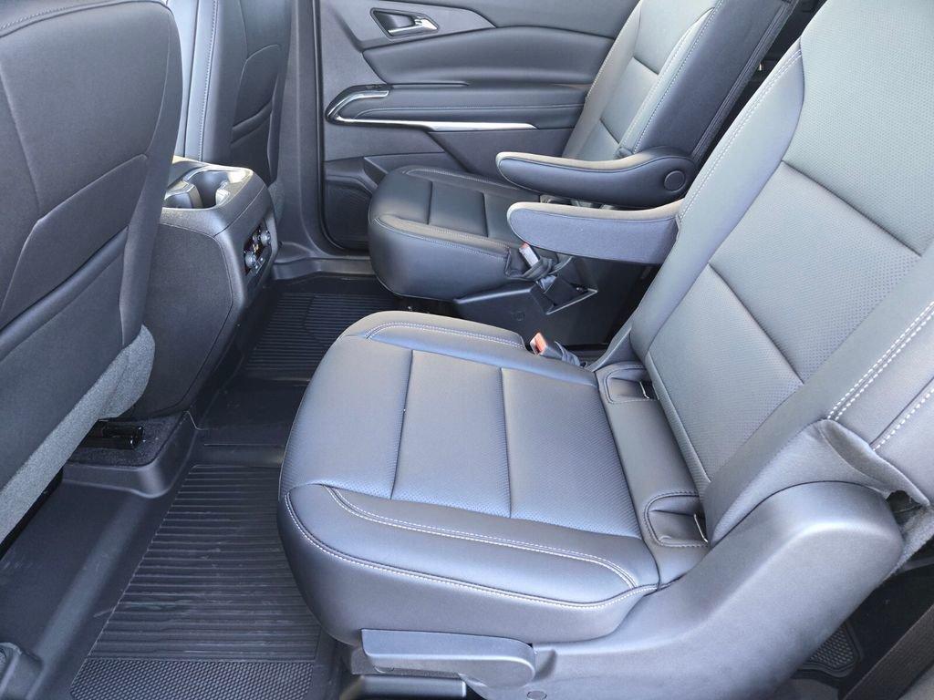 new 2026 Chevrolet Traverse car, priced at $42,714