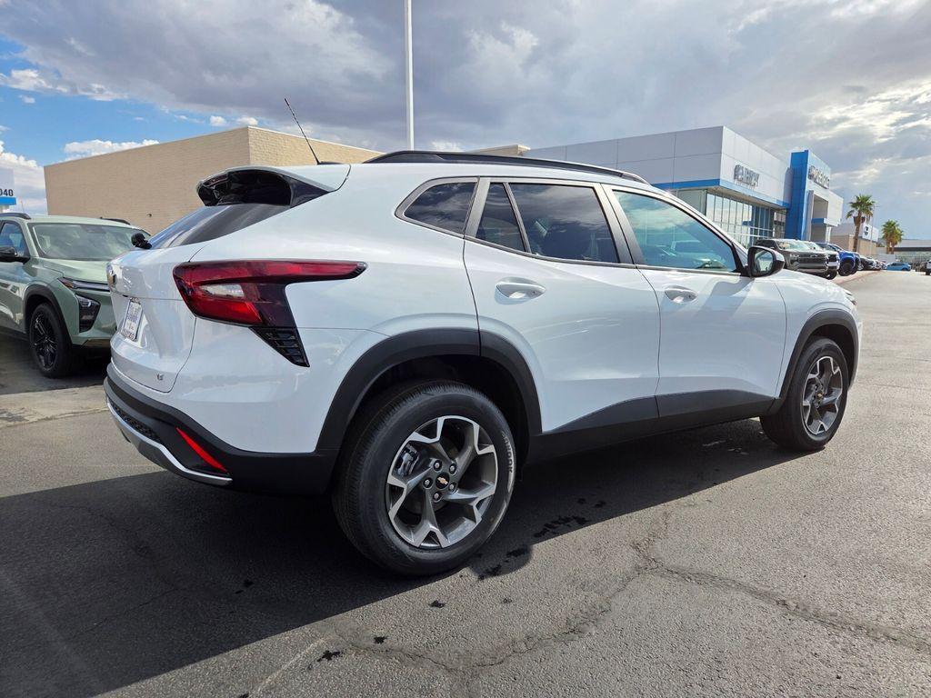 new 2025 Chevrolet Trax car, priced at $25,580