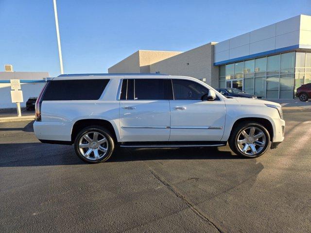 used 2020 Cadillac Escalade ESV car, priced at $45,179