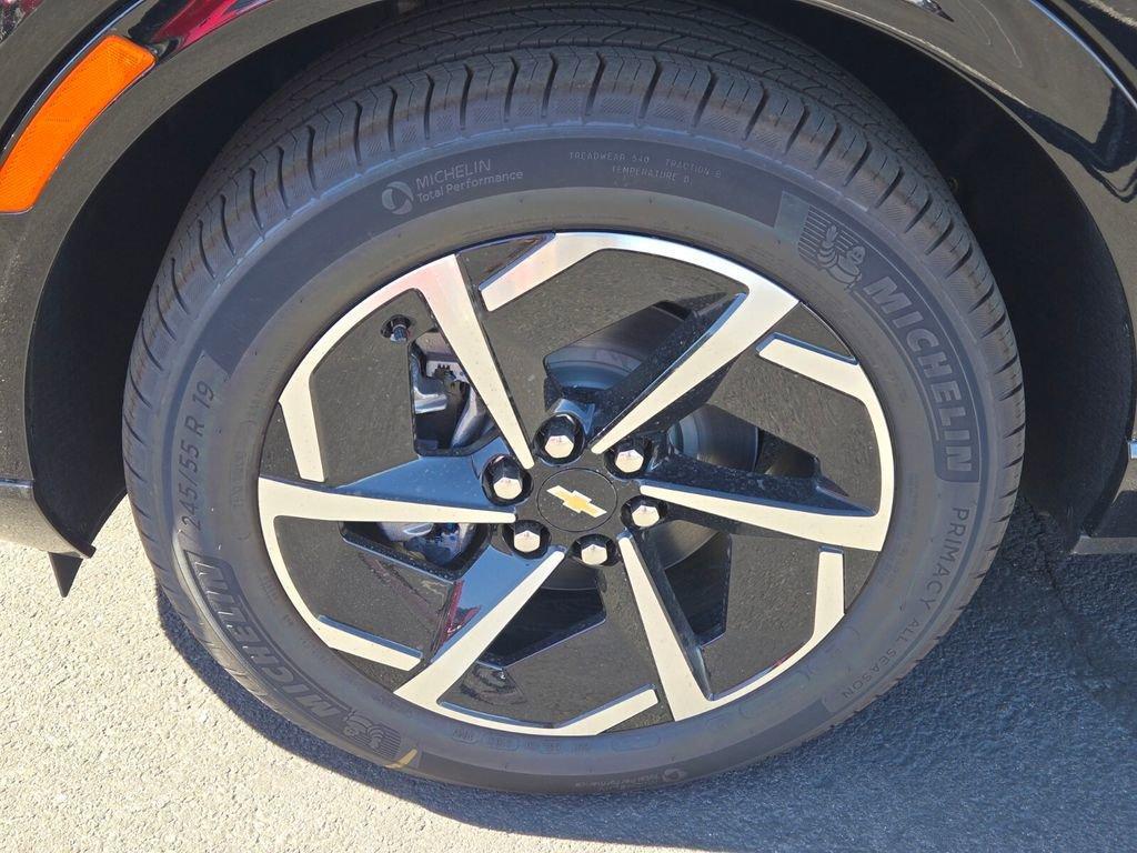 new 2025 Chevrolet Equinox EV car, priced at $38,334