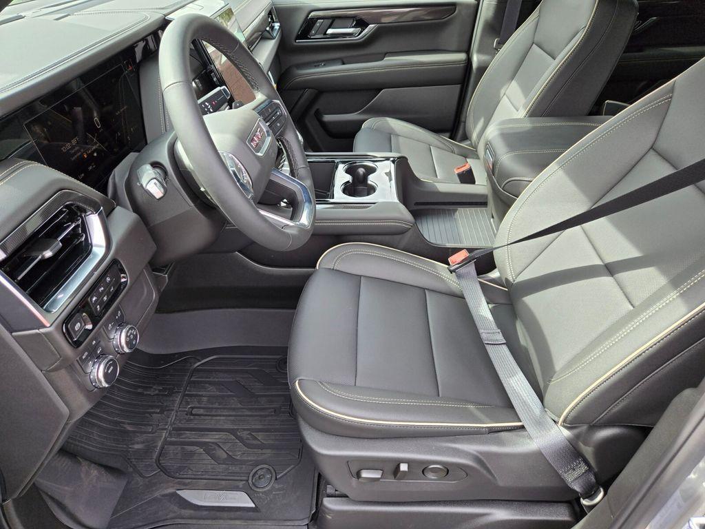 new 2025 GMC Yukon XL car, priced at $81,755