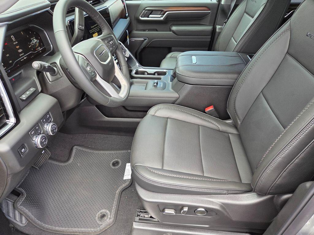 new 2025 GMC Sierra 2500 car, priced at $91,080