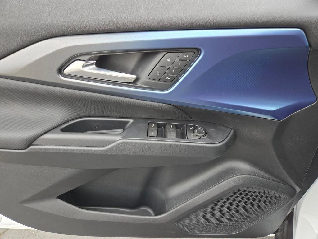 new 2025 Chevrolet Equinox EV car, priced at $41,326