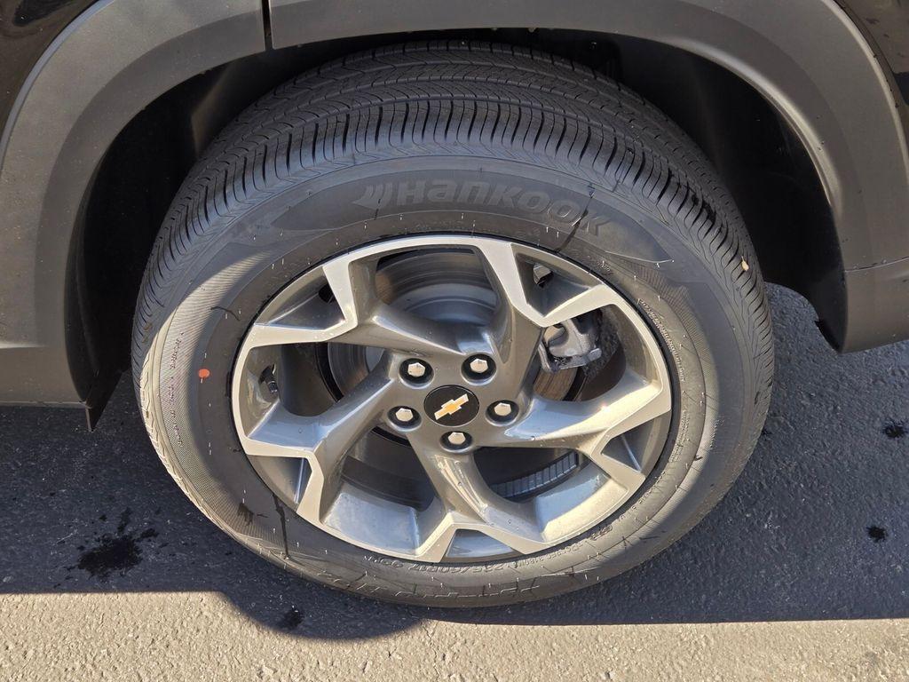 new 2026 Chevrolet Trax car, priced at $26,175