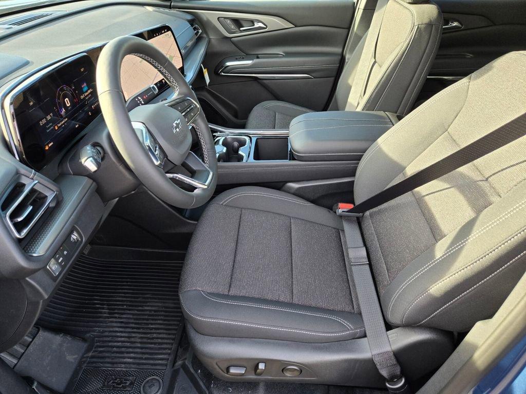 new 2026 Chevrolet Traverse car, priced at $42,900