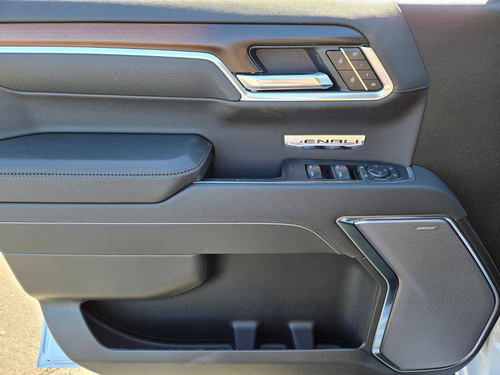 new 2026 GMC Sierra 1500 car, priced at $83,285