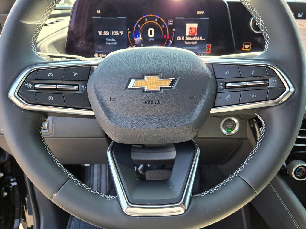 new 2026 Chevrolet Traverse car, priced at $44,015