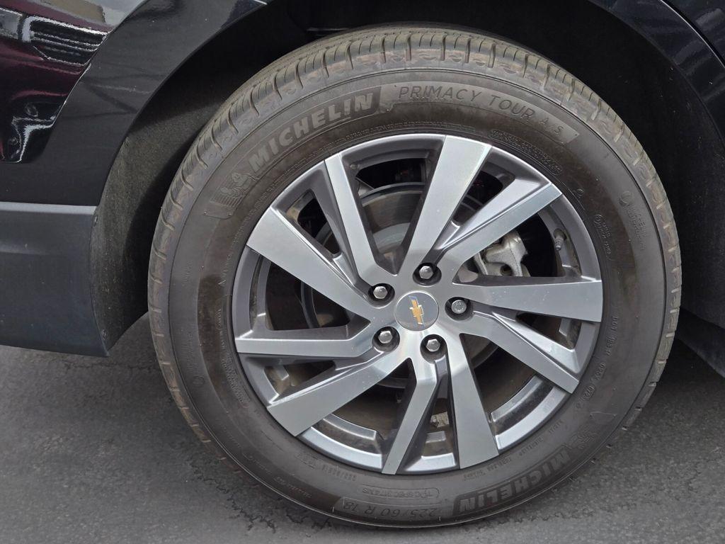 used 2023 Chevrolet Equinox car, priced at $23,999