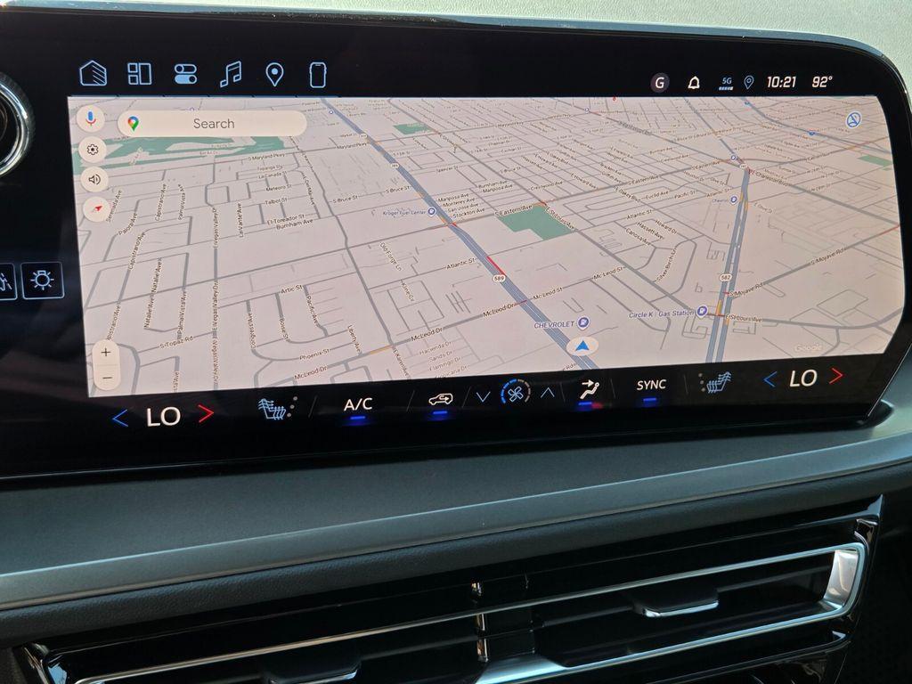 new 2026 Chevrolet Traverse car, priced at $44,180
