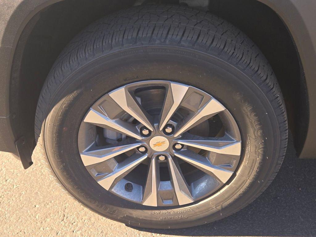 new 2026 Chevrolet Equinox car, priced at $32,640