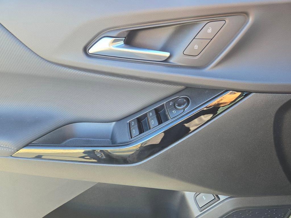 new 2026 Chevrolet Equinox car, priced at $32,640