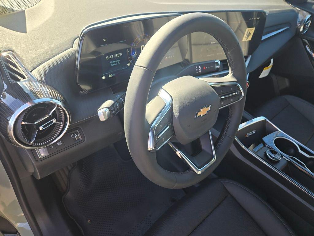 new 2026 Chevrolet Equinox car, priced at $32,640