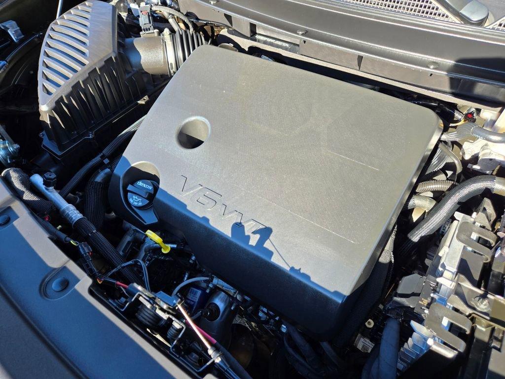 used 2023 Chevrolet Traverse car, priced at $28,589