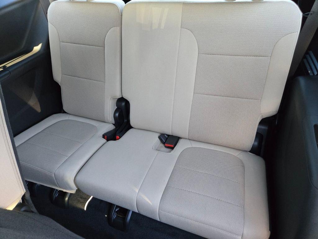 used 2023 Chevrolet Traverse car, priced at $28,589