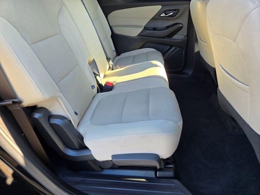 used 2023 Chevrolet Traverse car, priced at $28,589