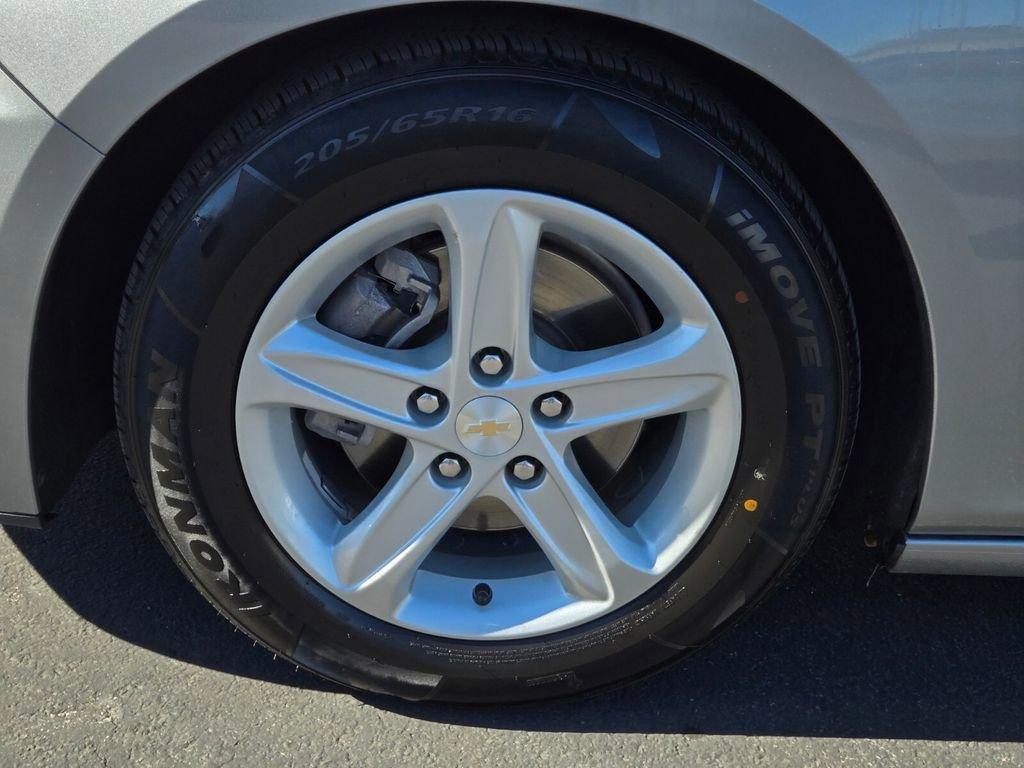 used 2023 Chevrolet Malibu car, priced at $17,999