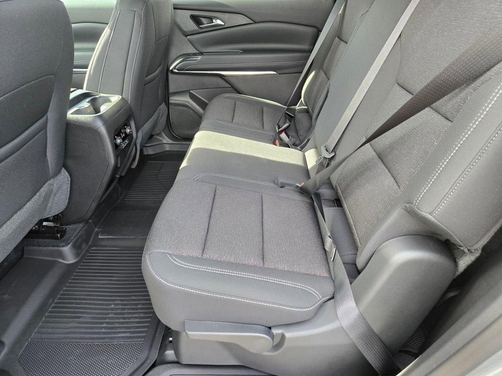 new 2026 Chevrolet Traverse car, priced at $42,900