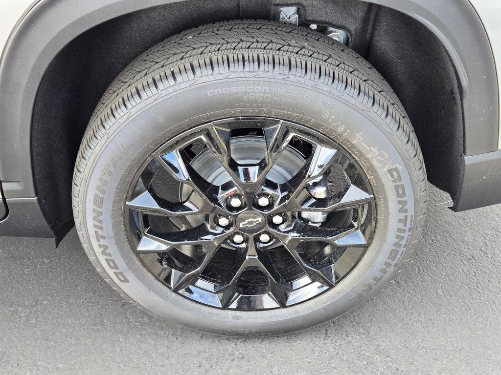 new 2026 Chevrolet Traverse car, priced at $42,900