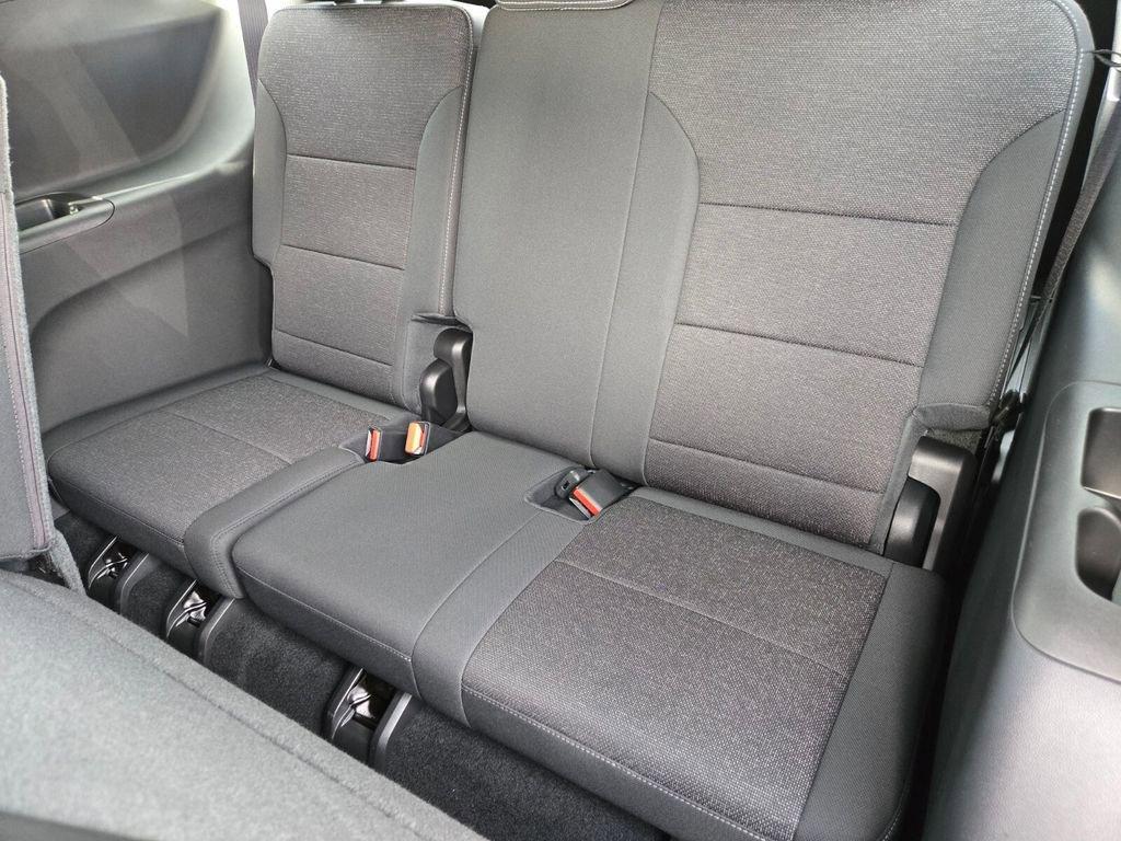 new 2026 Chevrolet Traverse car, priced at $42,900