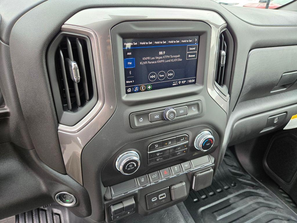 new 2025 GMC Sierra 2500 car, priced at $54,065