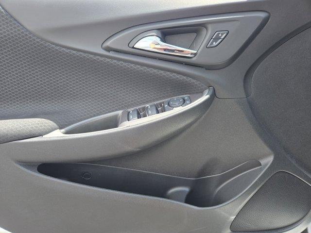 new 2025 Chevrolet Malibu car, priced at $28,320