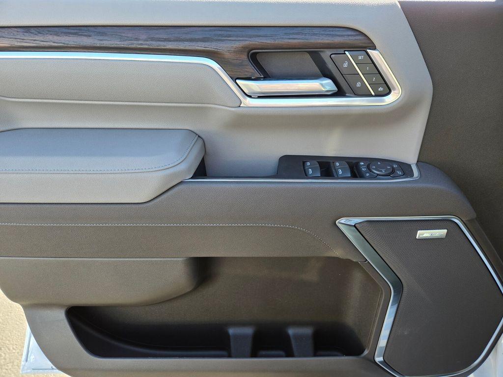 new 2025 GMC Sierra 2500 car, priced at $83,275