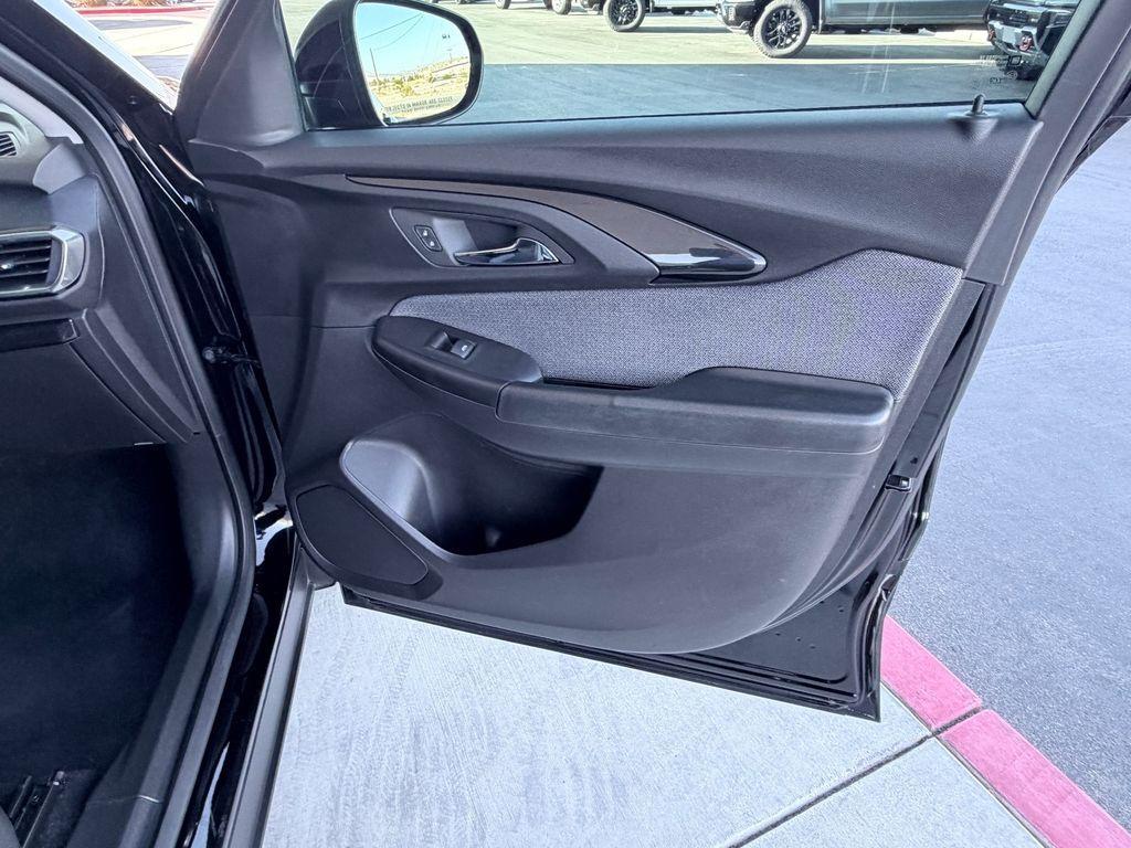 used 2023 Chevrolet TrailBlazer car, priced at $18,500