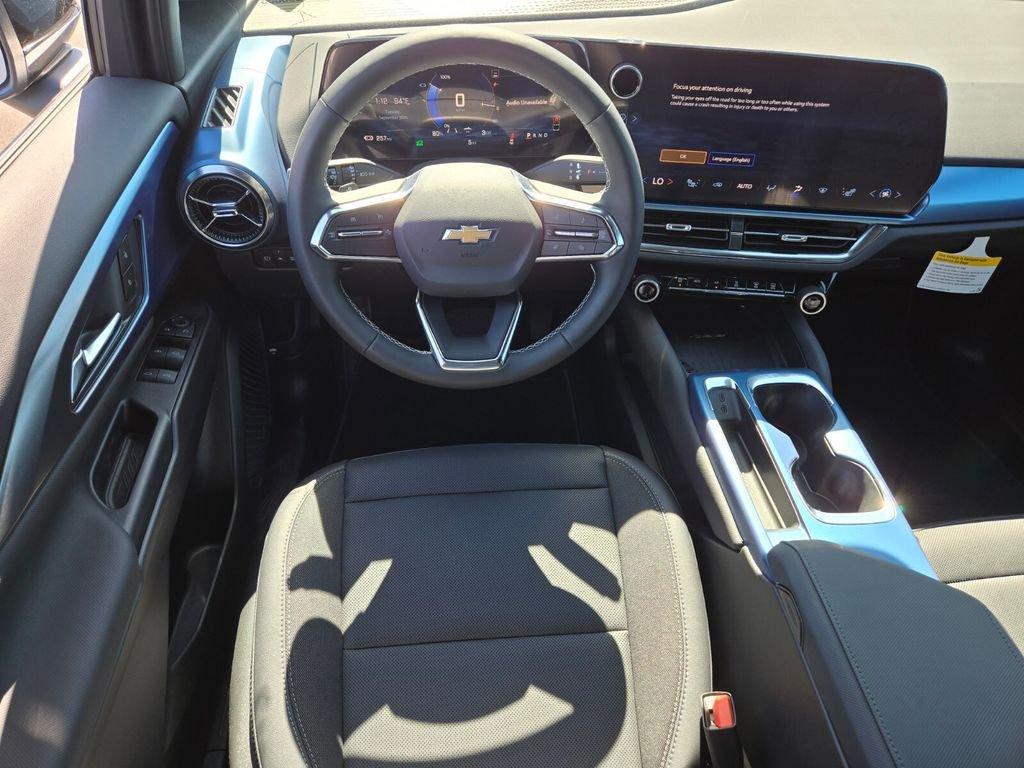 new 2025 Chevrolet Equinox EV car, priced at $38,536