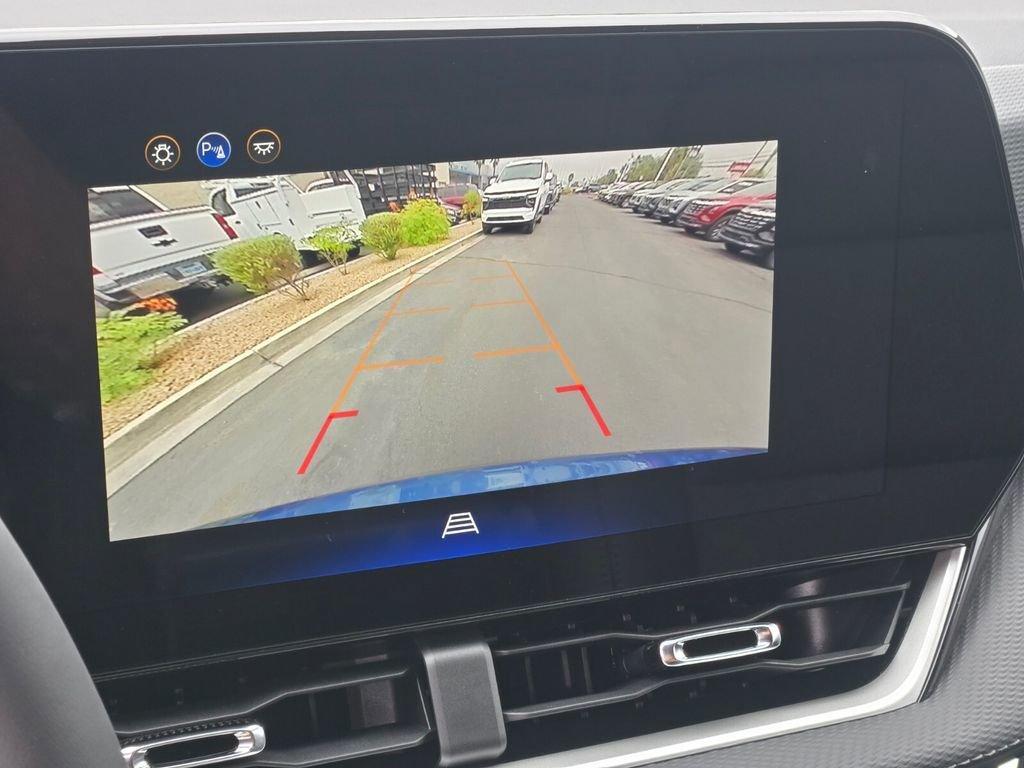 new 2026 Chevrolet Equinox car, priced at $32,640