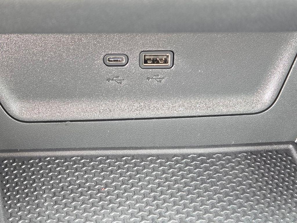 new 2026 Chevrolet Equinox car, priced at $32,640