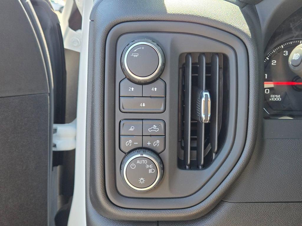 new 2025 Chevrolet Silverado 3500 car, priced at $54,682