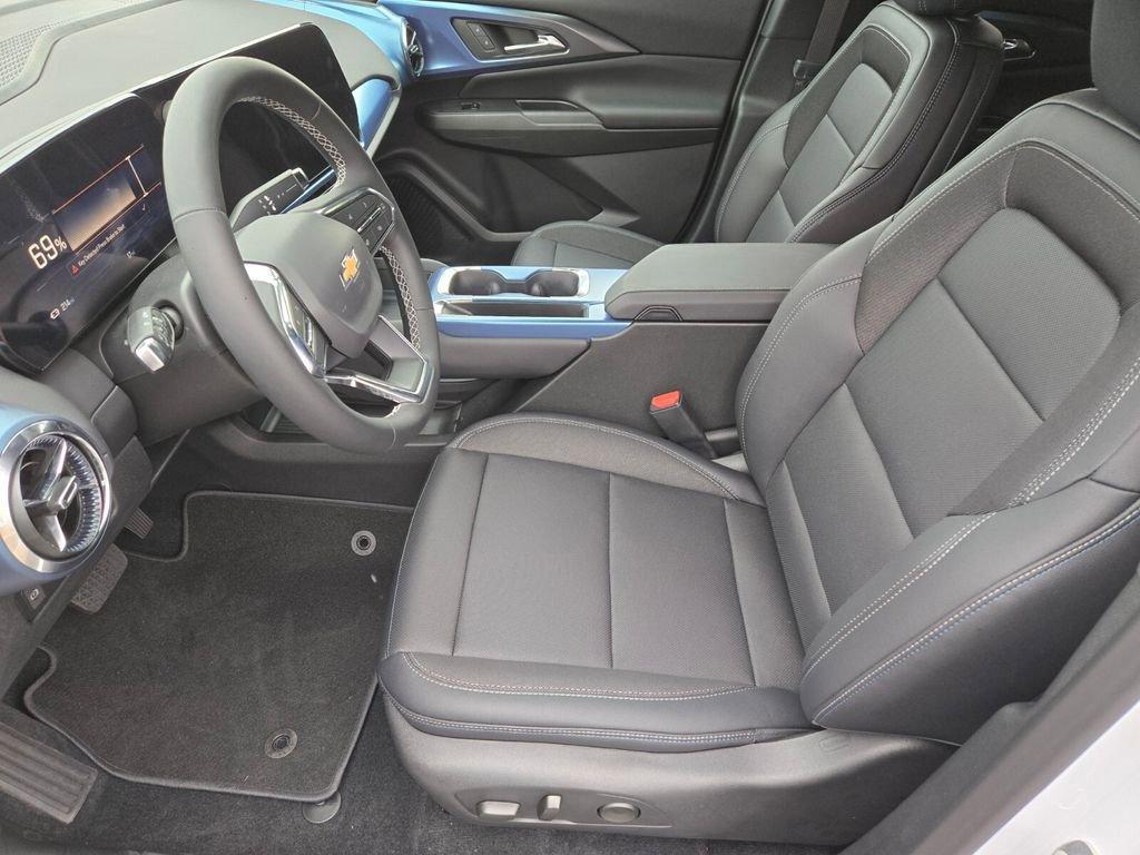 new 2025 Chevrolet Equinox EV car, priced at $39,012