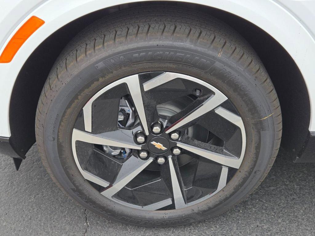 new 2025 Chevrolet Equinox EV car, priced at $39,012