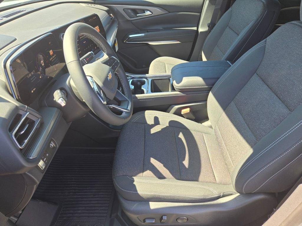 new 2026 Chevrolet Traverse car, priced at $45,620