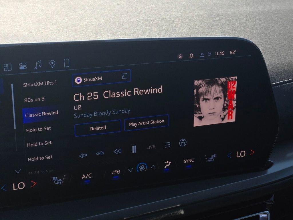 new 2026 Chevrolet Traverse car, priced at $45,620