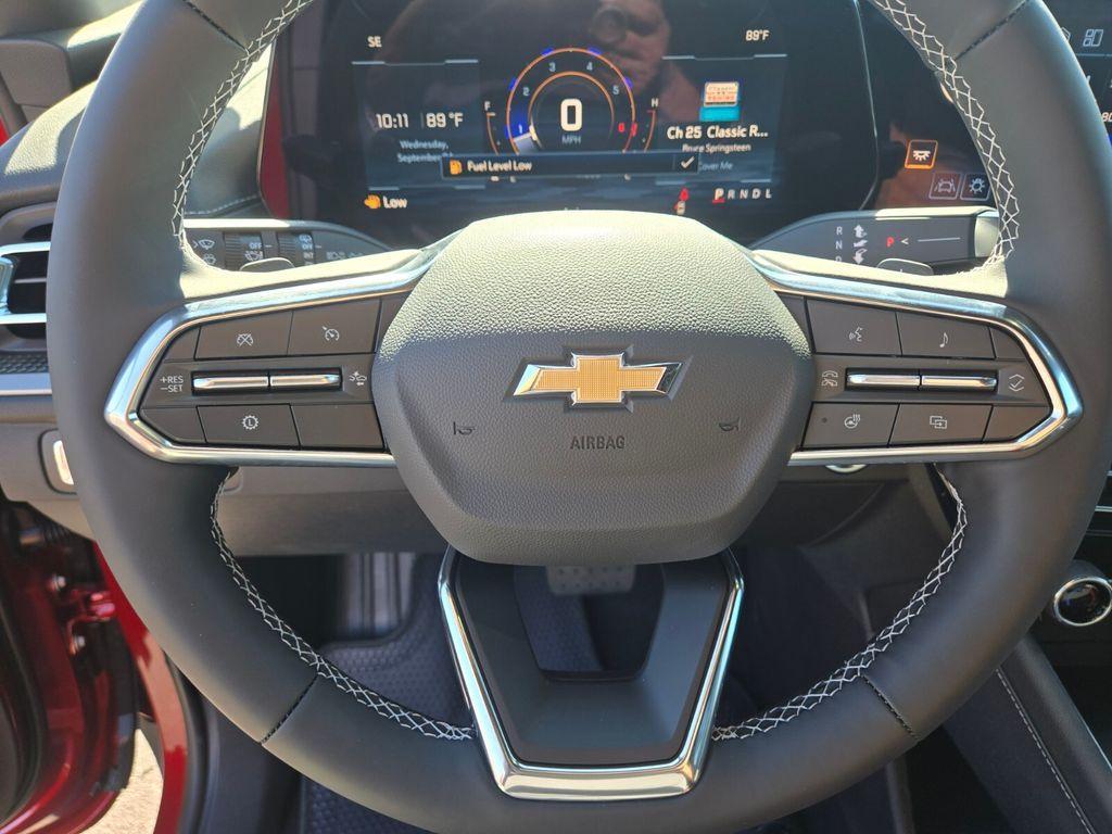 new 2026 Chevrolet Traverse car, priced at $43,435