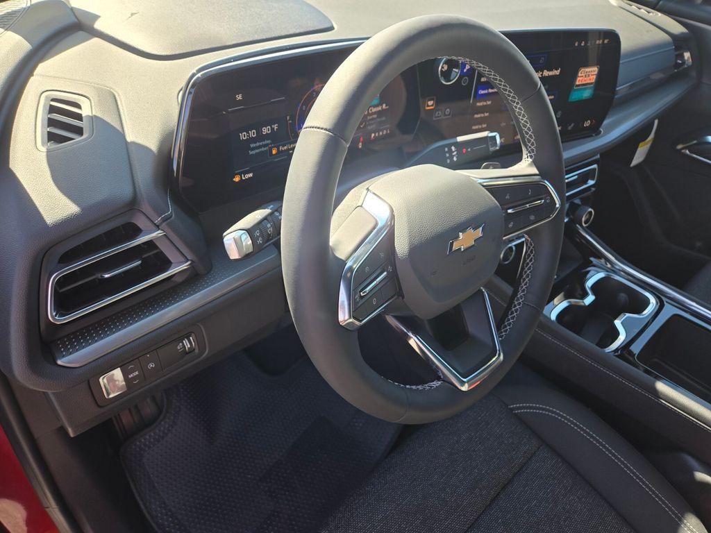 new 2026 Chevrolet Traverse car, priced at $43,435