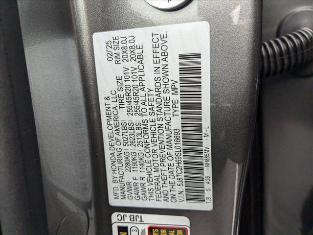 new 2025 Acura RDX car, priced at $52,250