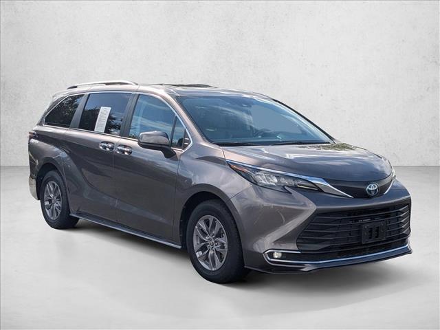 used 2024 Toyota Sienna car, priced at $40,494