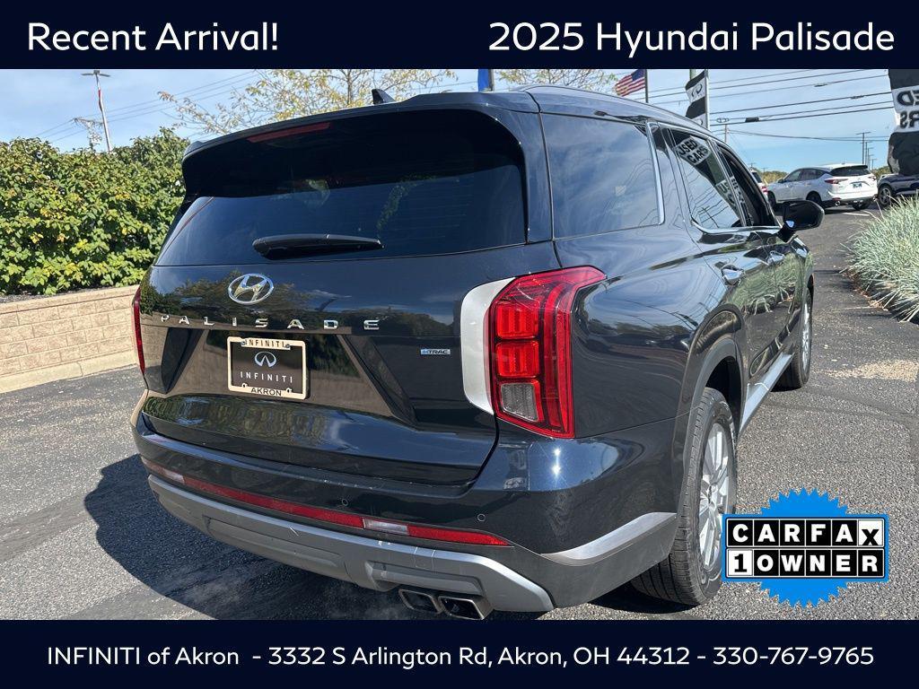 used 2025 Hyundai Palisade car, priced at $36,000