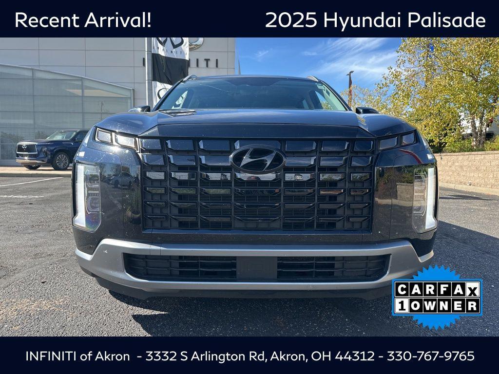 used 2025 Hyundai Palisade car, priced at $36,000
