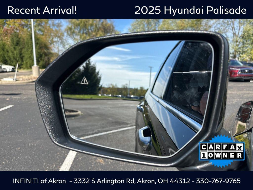 used 2025 Hyundai Palisade car, priced at $36,000