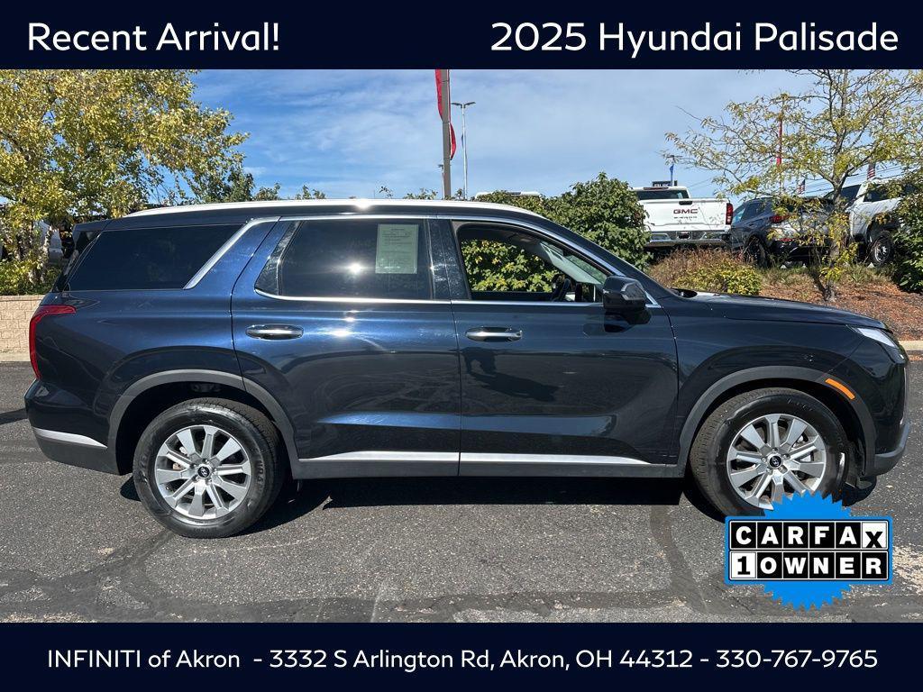 used 2025 Hyundai Palisade car, priced at $36,000