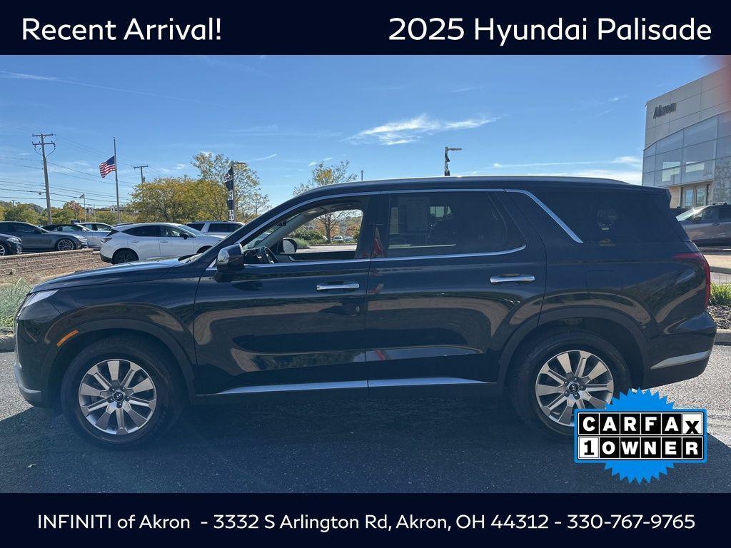 used 2025 Hyundai Palisade car, priced at $36,000