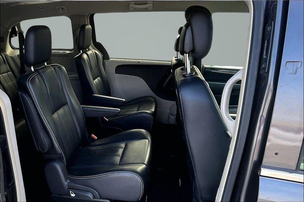 used 2015 Chrysler Town & Country car, priced at $9,489