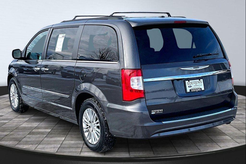 used 2015 Chrysler Town & Country car, priced at $9,489